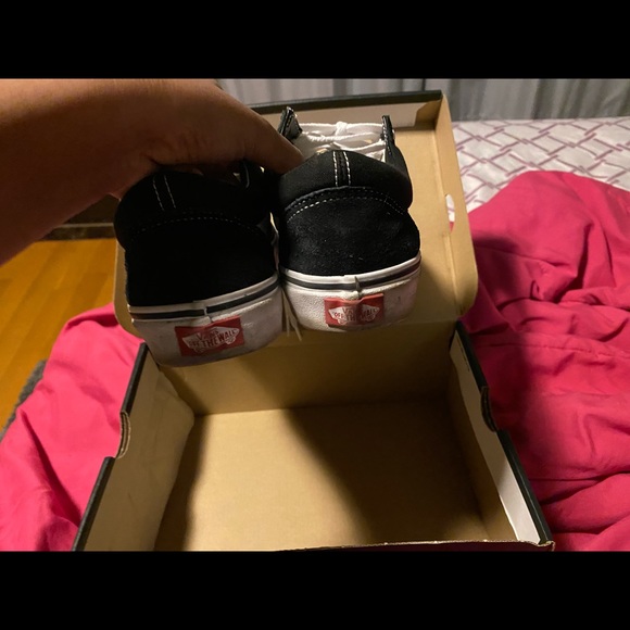 Vans - Picture 4 of 5